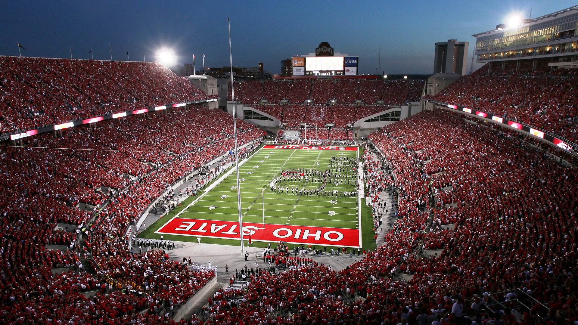 《电子竞技的“明星制造机”：打造潮流偶像》，明星创建的电竞战队